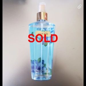 * SOLD * Victoria secret spray